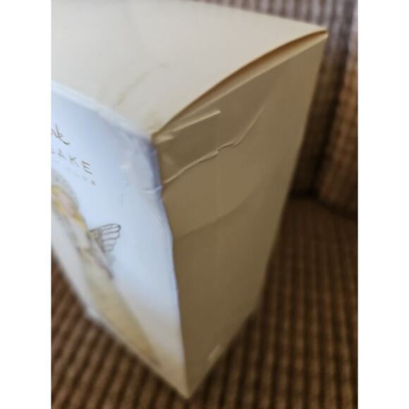 Hallmark 2011 keepsake (Starlight Angle) Christmas ornament lightable - Picture 7 of 10